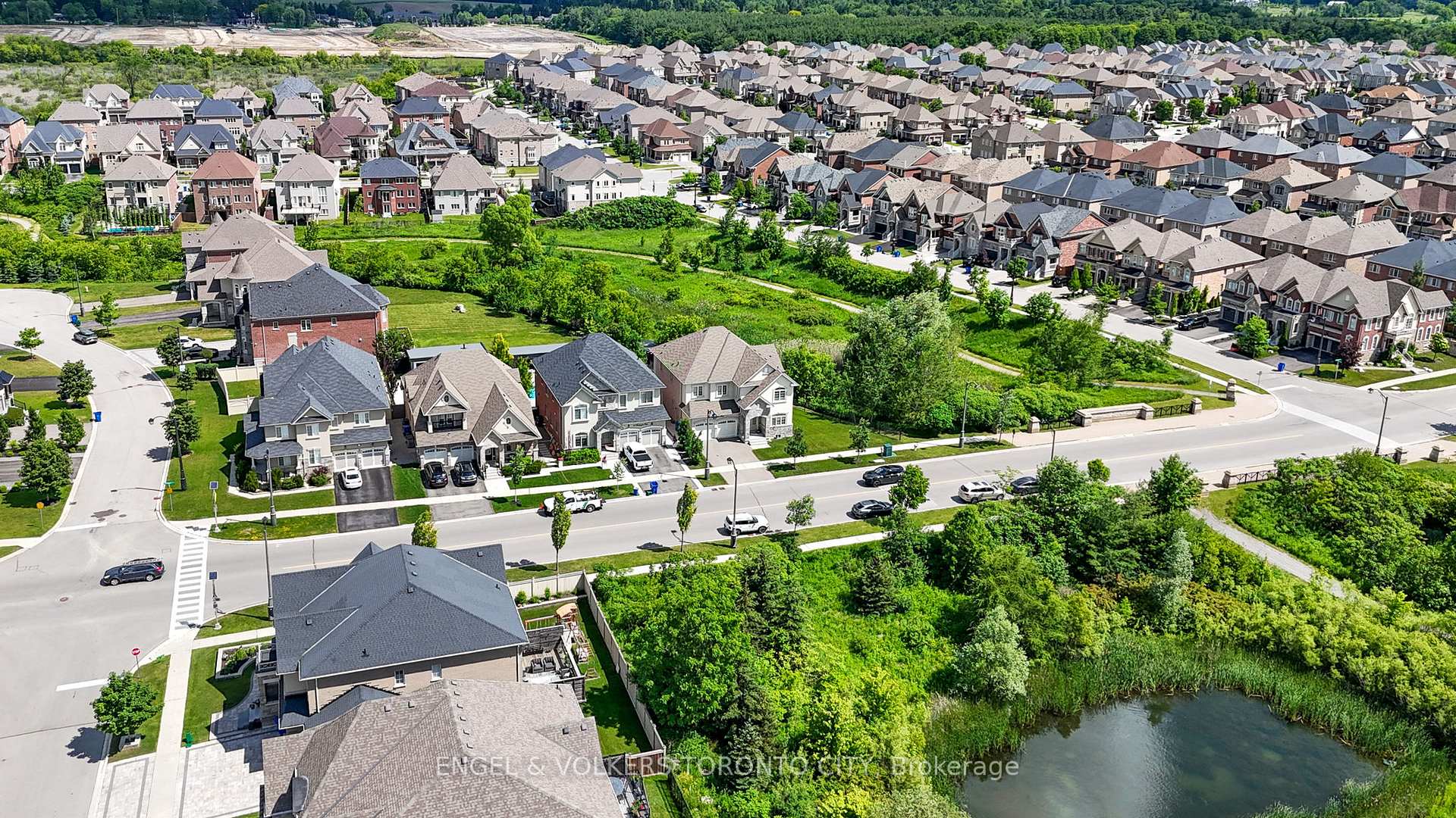 Photo 7 of 20 Parkheights Trail, King, Nobleton — HOMEH