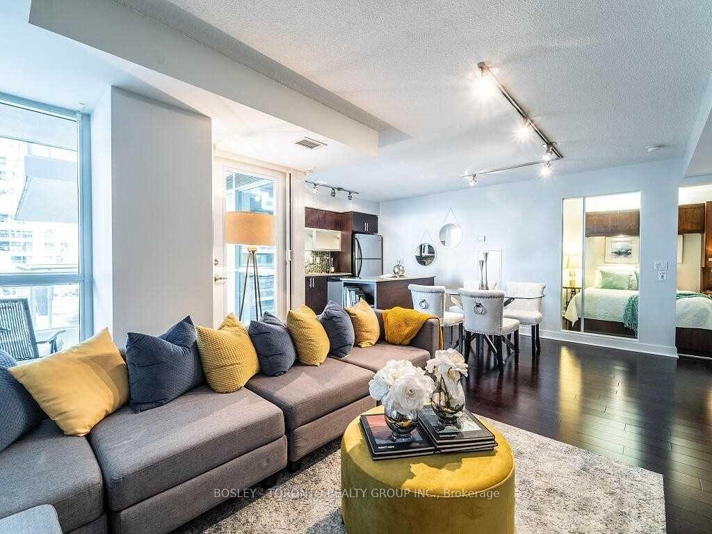 Photo 6 of Unit 1002, 80 Western Battery Road, Toronto, Niagara — HOMEH