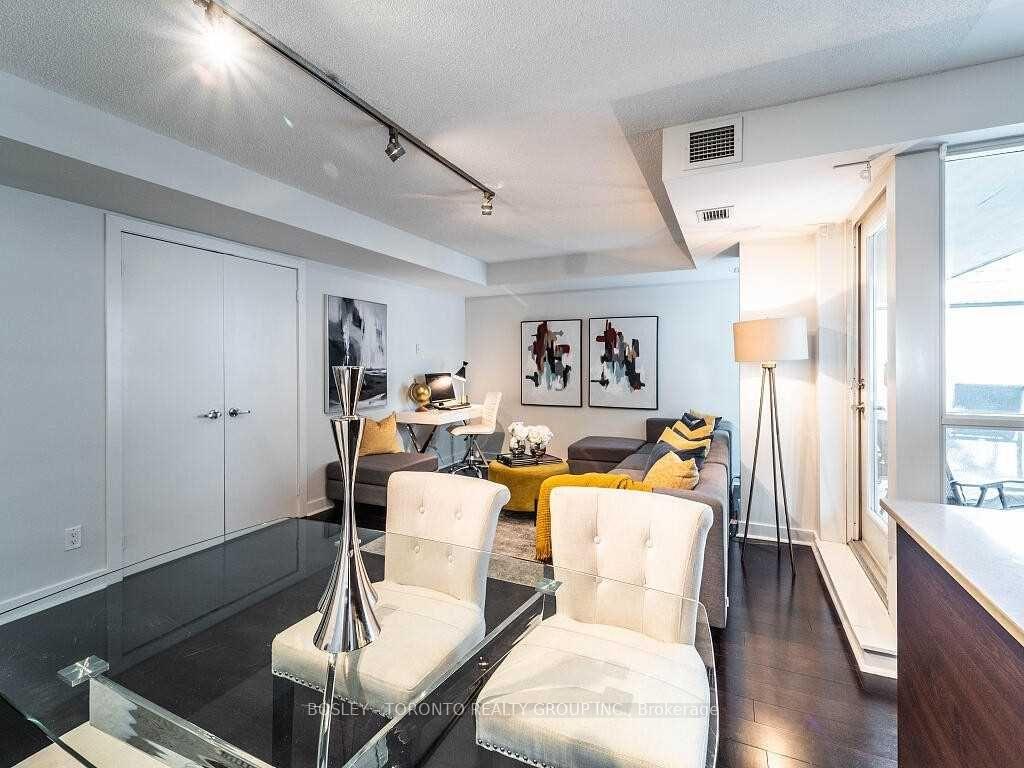 Photo 11 of Unit 1002, 80 Western Battery Road, Toronto, Niagara — HOMEH