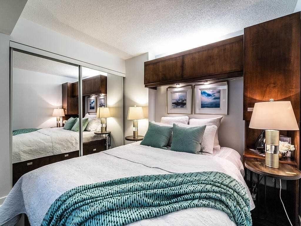 Photo 13 of Unit 1002, 80 Western Battery Road, Toronto, Niagara — HOMEH