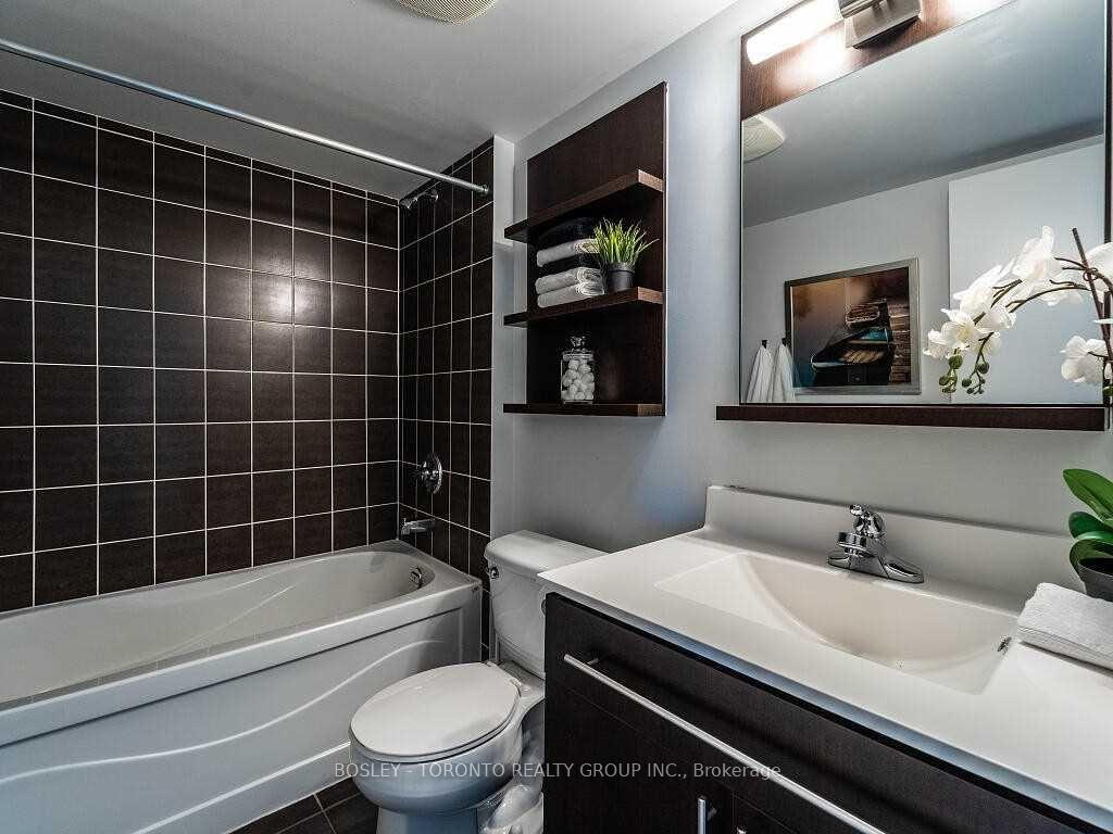 Photo 15 of Unit 1002, 80 Western Battery Road, Toronto, Niagara — HOMEH