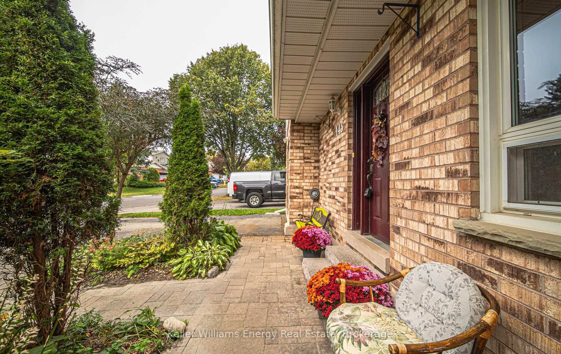 Photo 7 of 143 George Street E, Clarington, Newcastle — HOMEH