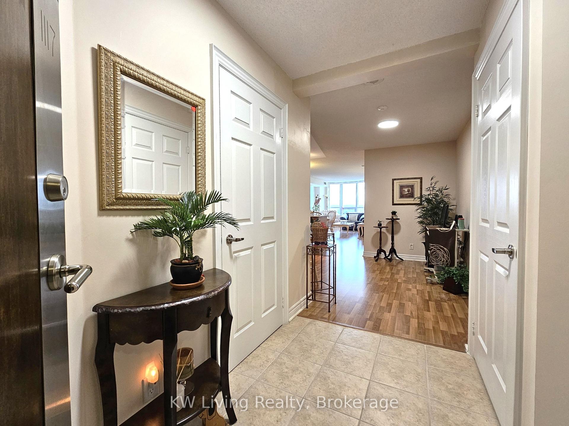 Photo 2 of Unit 1117, 33 Cox Boulevard, Markham, Unionville — HOMEH