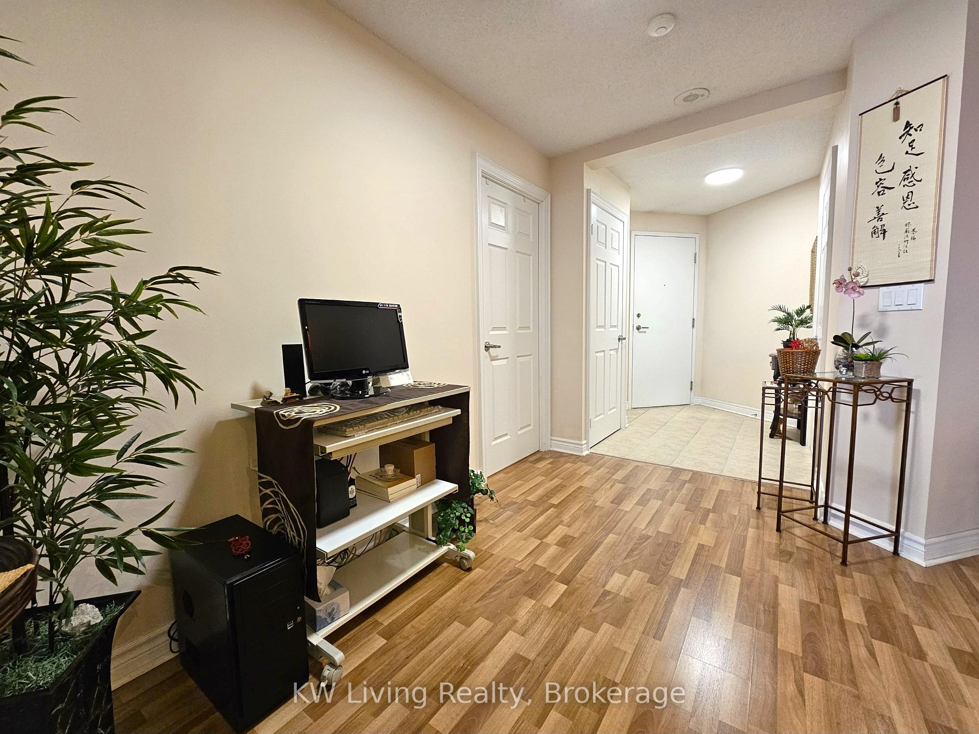 Photo 4 of Unit 1117, 33 Cox Boulevard, Markham, Unionville — HOMEH