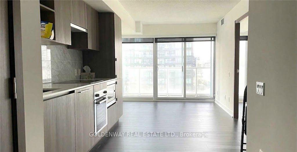 Photo 8 of Unit 909, 17 Bathurst Street, Toronto, Waterfront Communities — HOMEH
