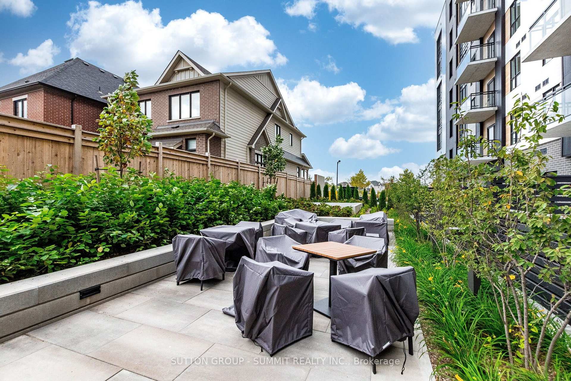 Photo 49 of Unit 421, 3008 William Cutmore Boulevard, Oakville, Joshua Meadows — HOMEH