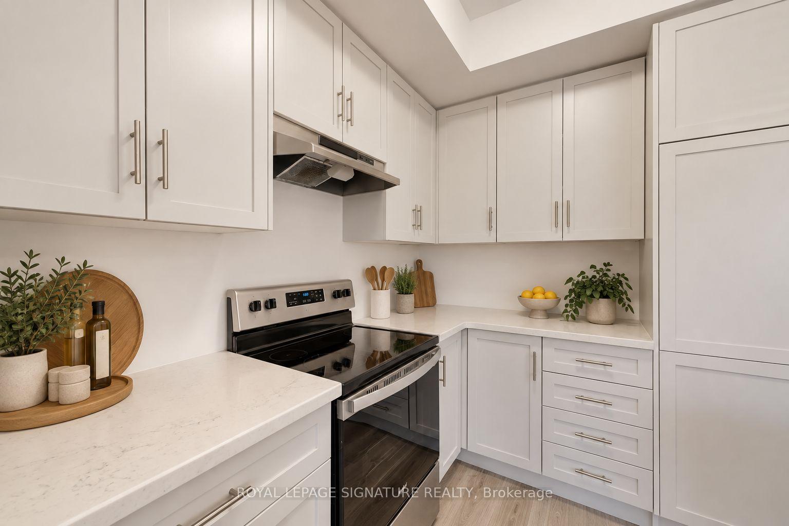 Photo 4 of Unit 37, 10 Birmingham Drive, Cambridge, Hillcrest/Forbes Park — HOMEH