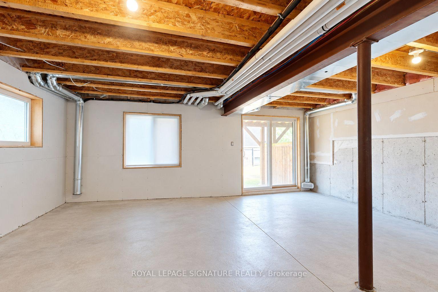 Photo 17 of Unit 37, 10 Birmingham Drive, Cambridge, Hillcrest/Forbes Park — HOMEH