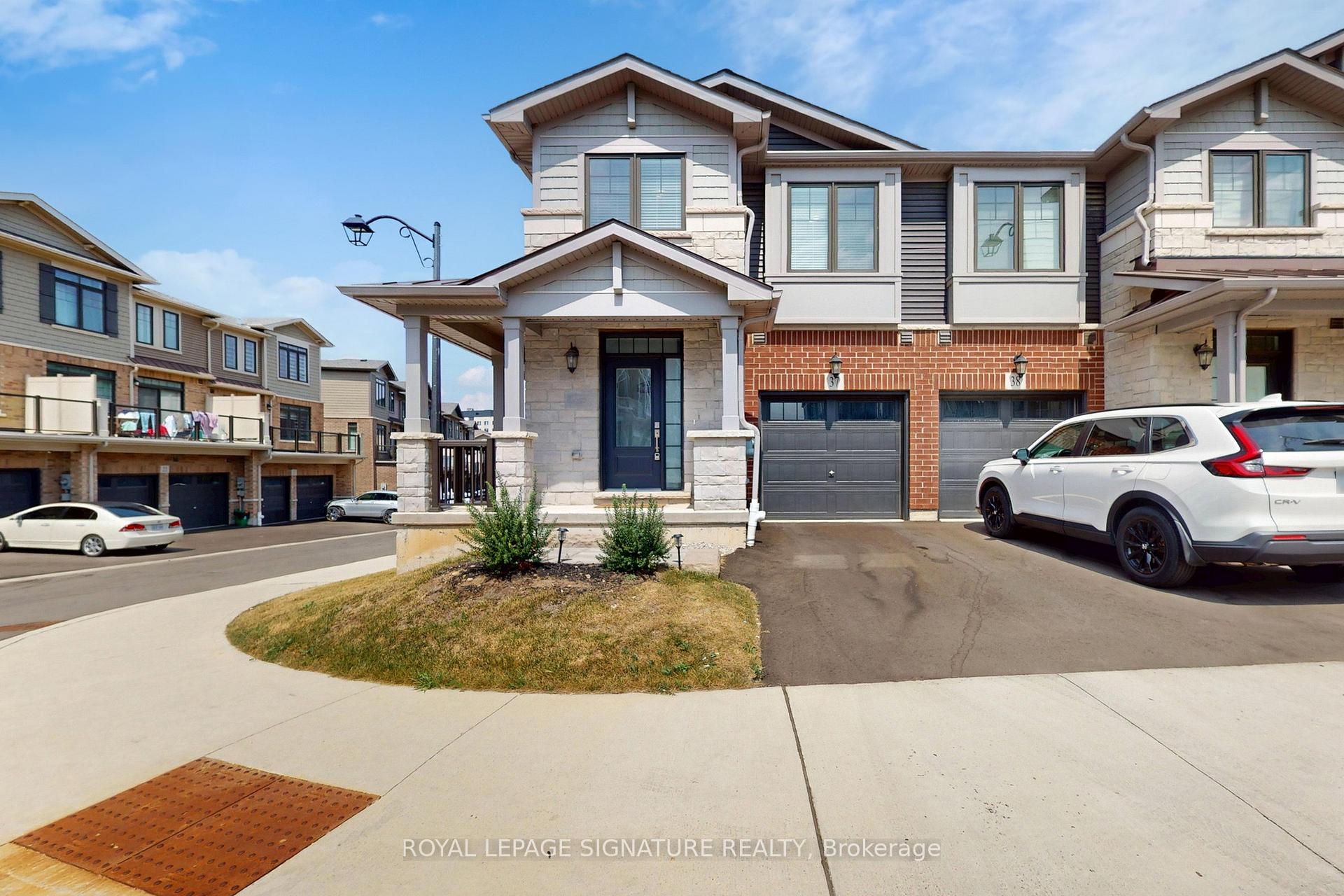 Photo 22 of Unit 37, 10 Birmingham Drive, Cambridge, Hillcrest/Forbes Park — HOMEH