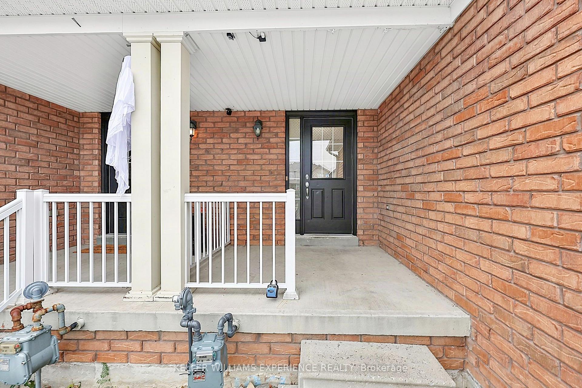 Photo 4 of 78 Commonwealth Road, Barrie, Innis-Shore — HOMEH