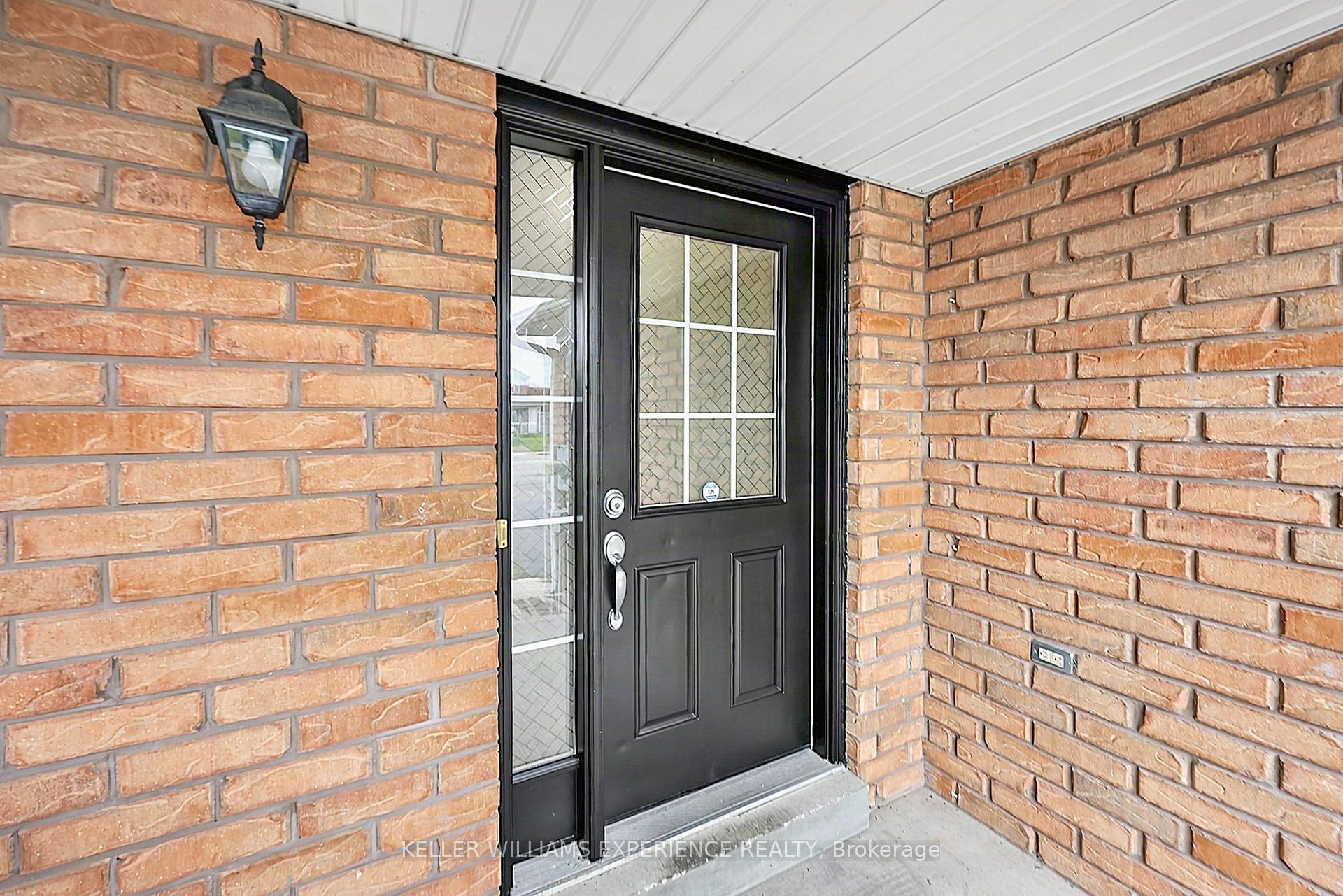 Photo 6 of 78 Commonwealth Road, Barrie, Innis-Shore — HOMEH
