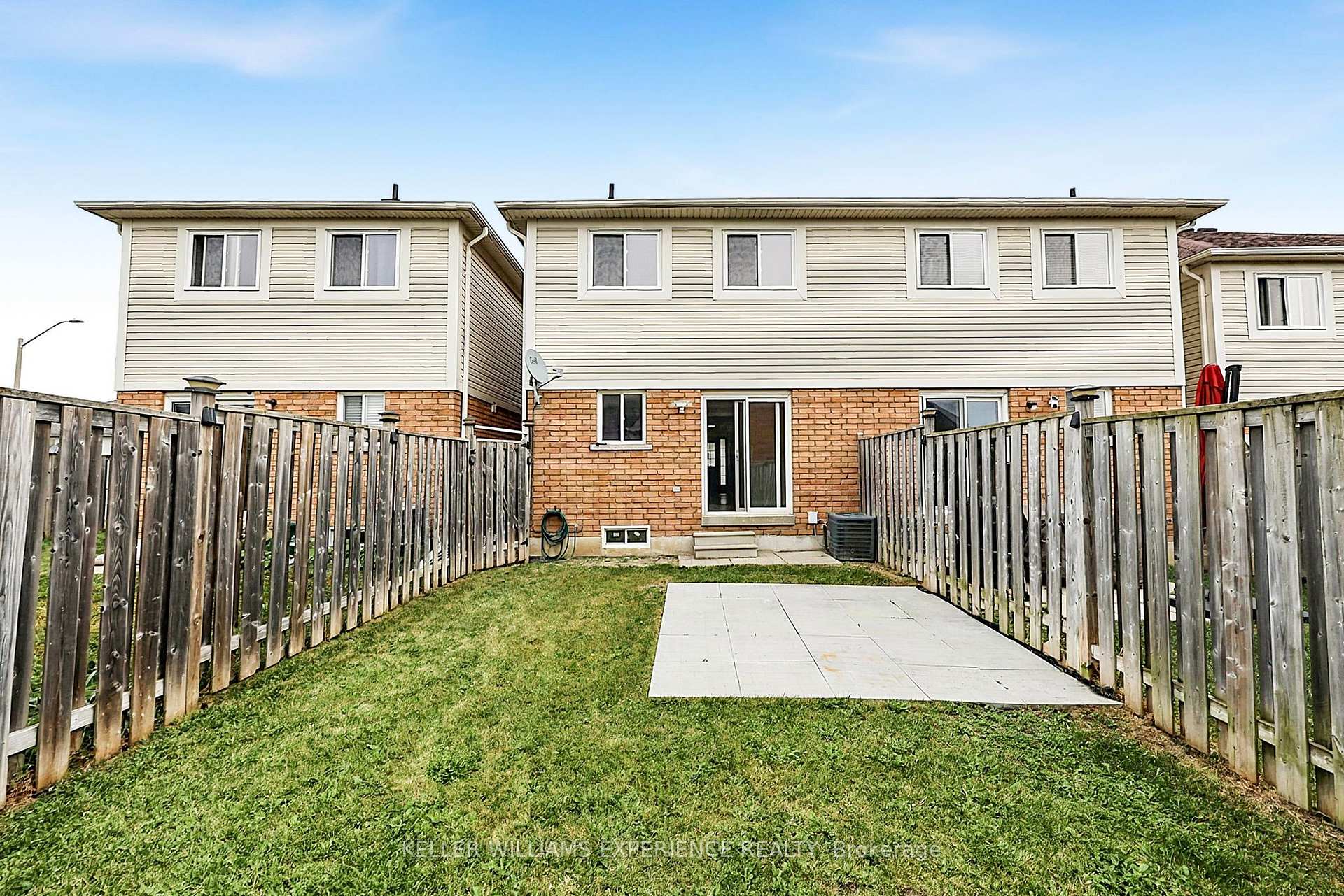 Photo 37 of 78 Commonwealth Road, Barrie, Innis-Shore — HOMEH