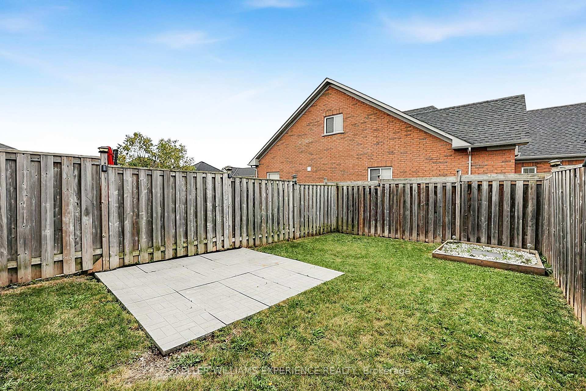 Photo 40 of 78 Commonwealth Road, Barrie, Innis-Shore — HOMEH