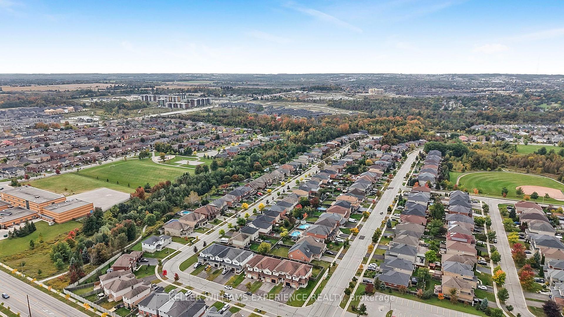 Photo 46 of 78 Commonwealth Road, Barrie, Innis-Shore — HOMEH