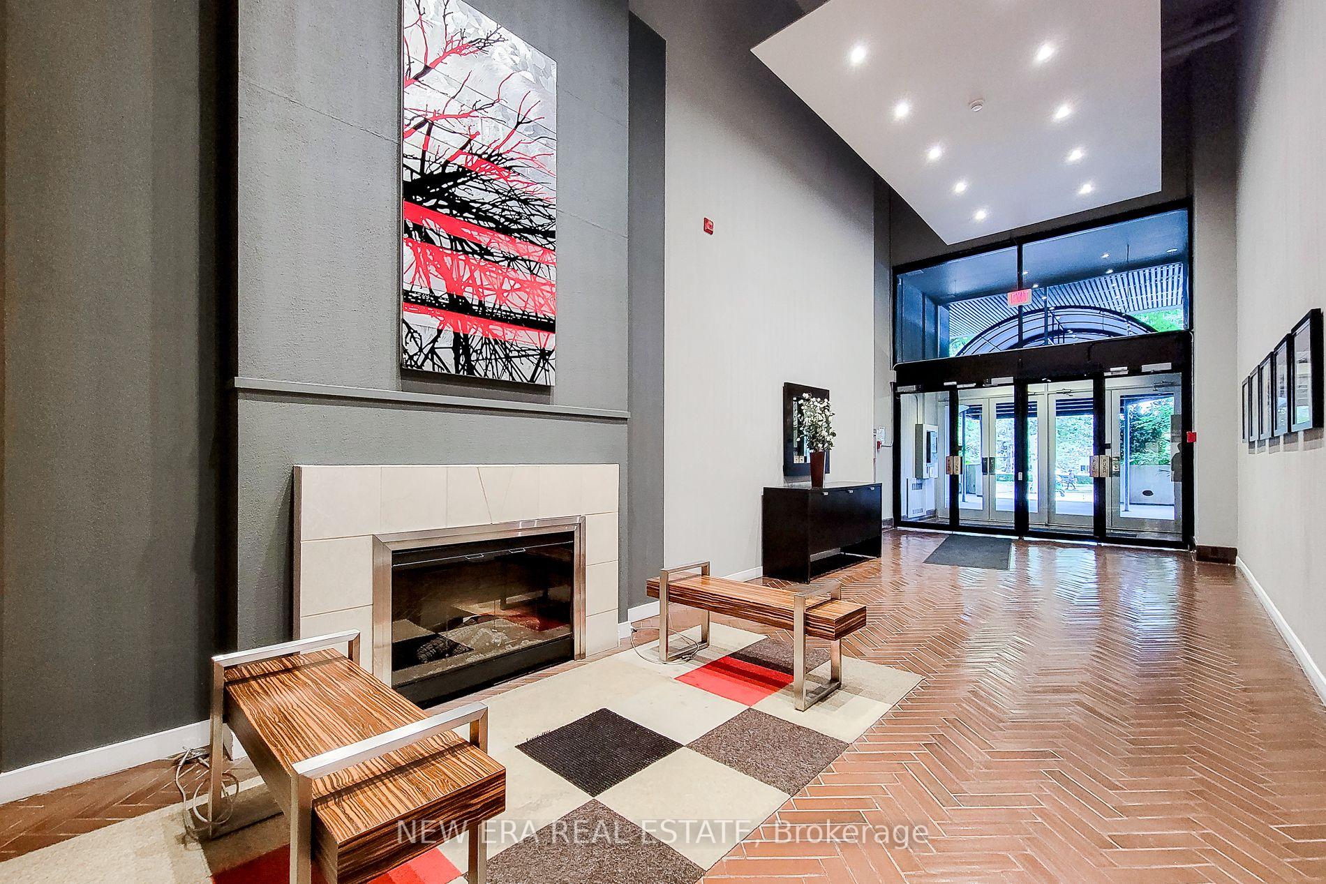 Photo 5 of Unit 414, 66 Bay Street S, Hamilton, Durand — HOMEH