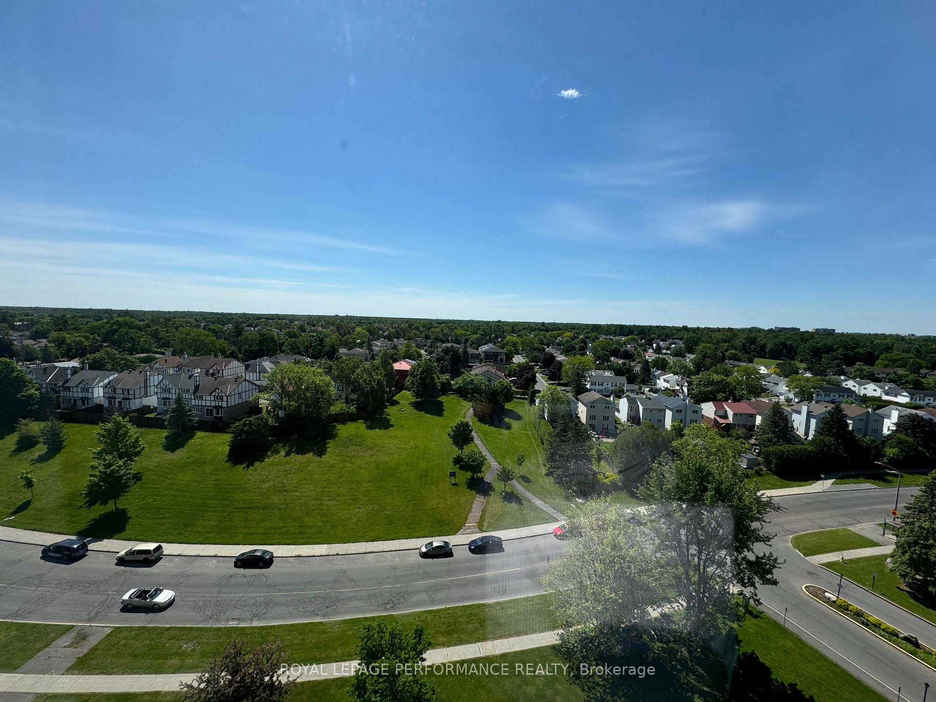 Photo 3 of Unit 1209, 2760 Carousel Crescent, Ottawa, Emerald Woods/Sawmill Creek — HOMEH