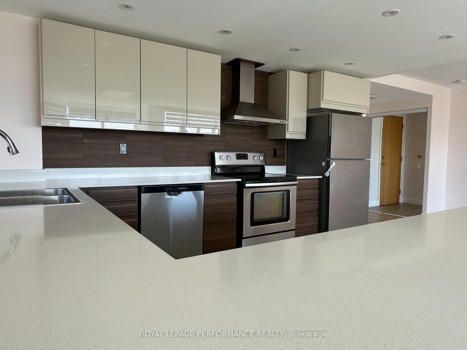 Photo 6 of Unit 1209, 2760 Carousel Crescent, Ottawa, Emerald Woods/Sawmill Creek — HOMEH