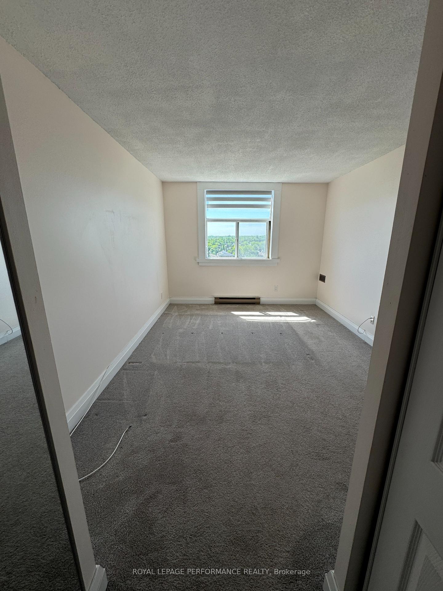 Photo 13 of Unit 1209, 2760 Carousel Crescent, Ottawa, Emerald Woods/Sawmill Creek — HOMEH