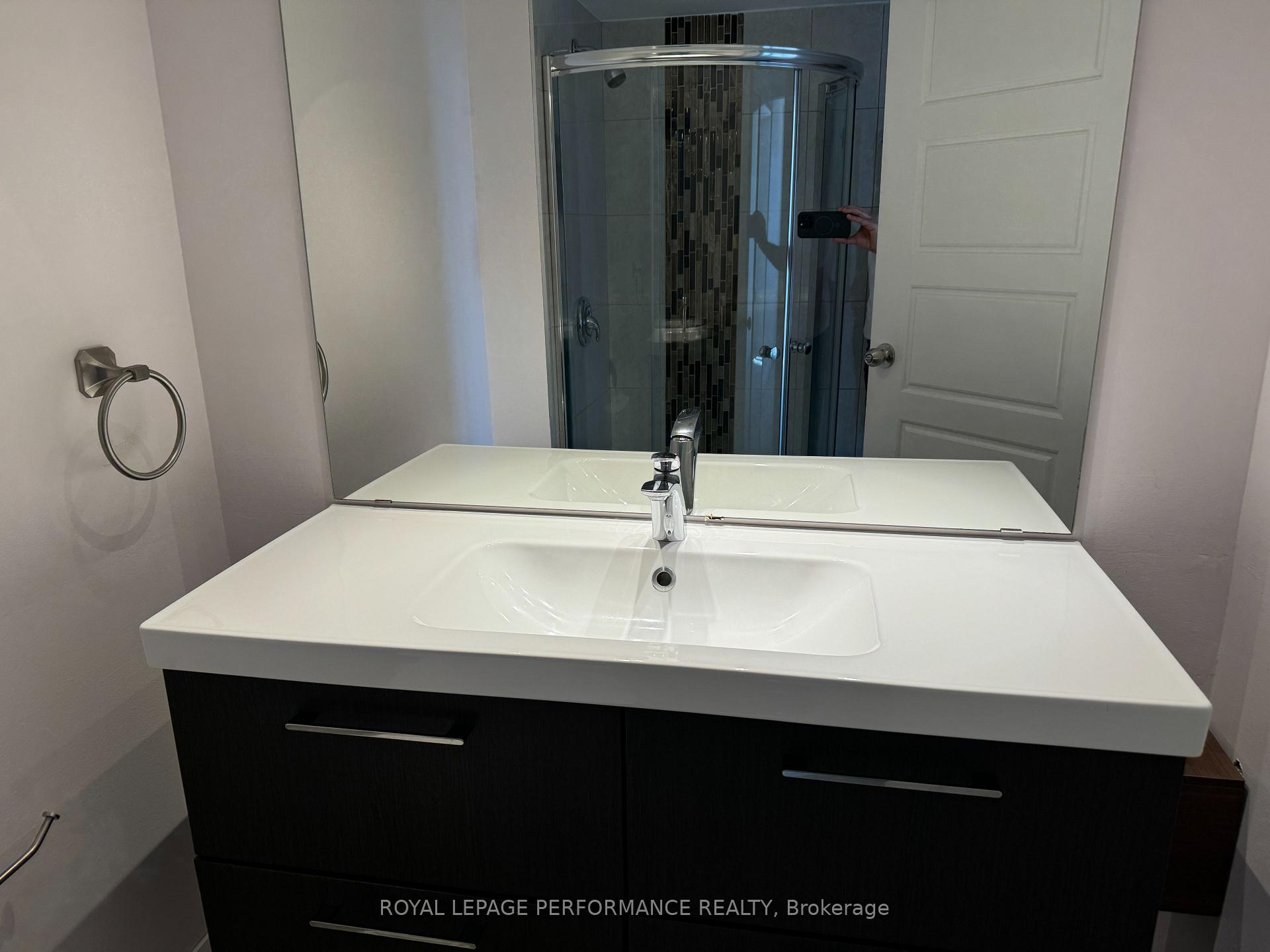 Photo 18 of Unit 1209, 2760 Carousel Crescent, Ottawa, Emerald Woods/Sawmill Creek — HOMEH