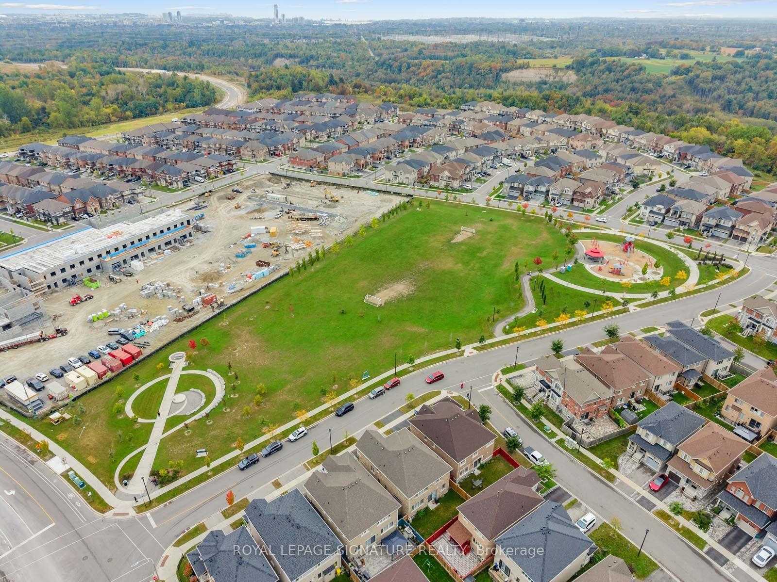 Photo 54 of 1055 Skyridge Boulevard, Pickering, Rural Pickering — HOMEH