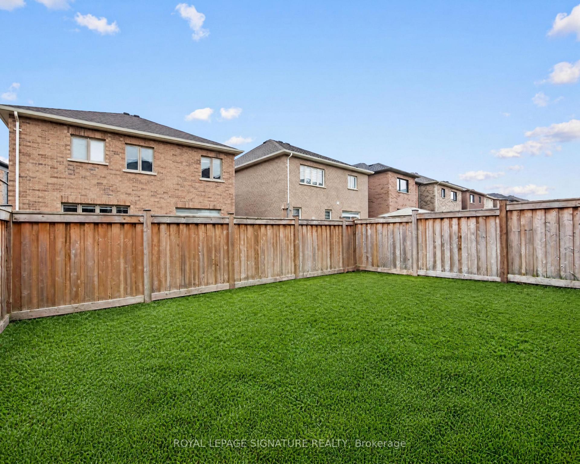 Photo 44 of 1055 Skyridge Boulevard, Pickering, Rural Pickering — HOMEH