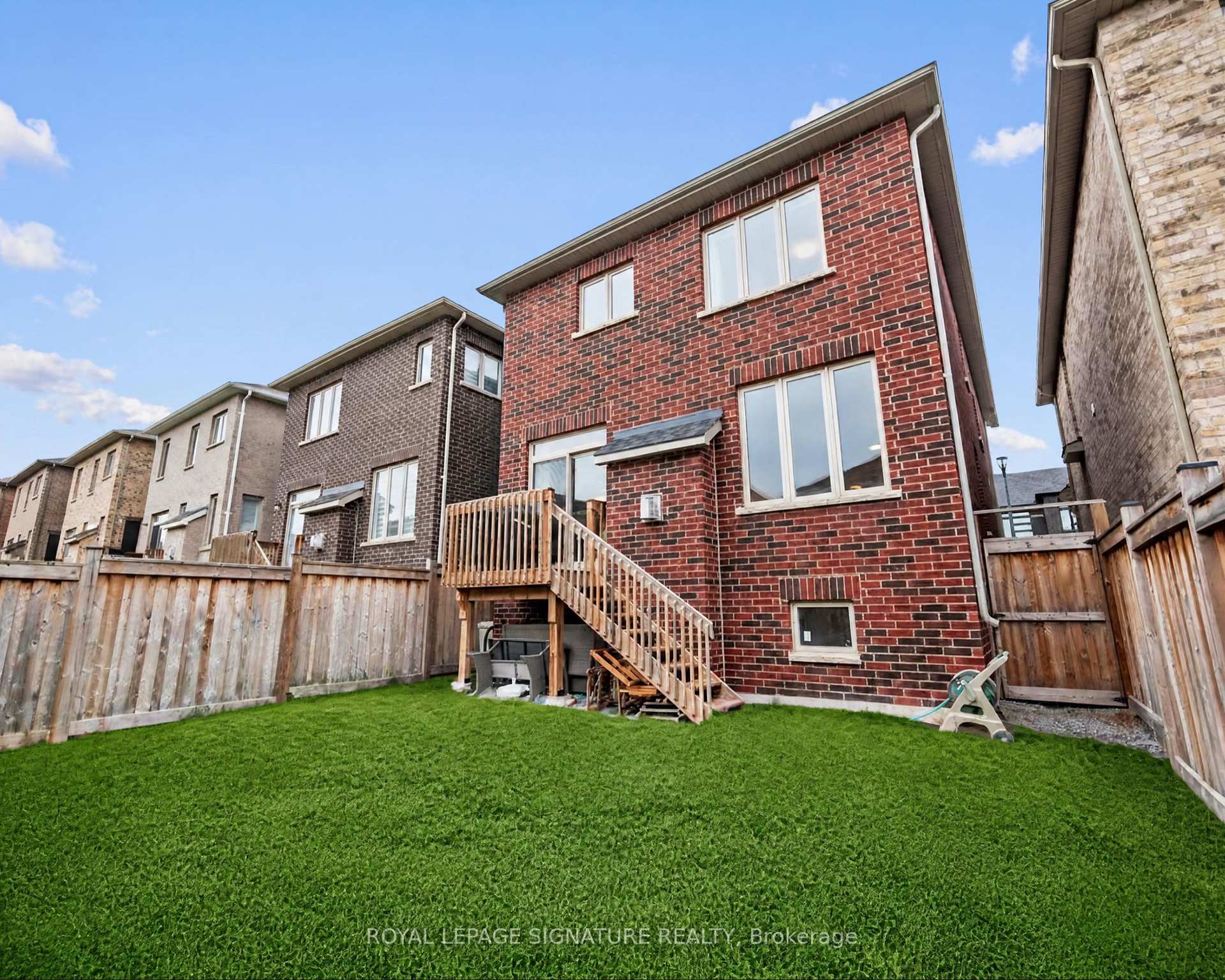Photo 46 of 1055 Skyridge Boulevard, Pickering, Rural Pickering — HOMEH