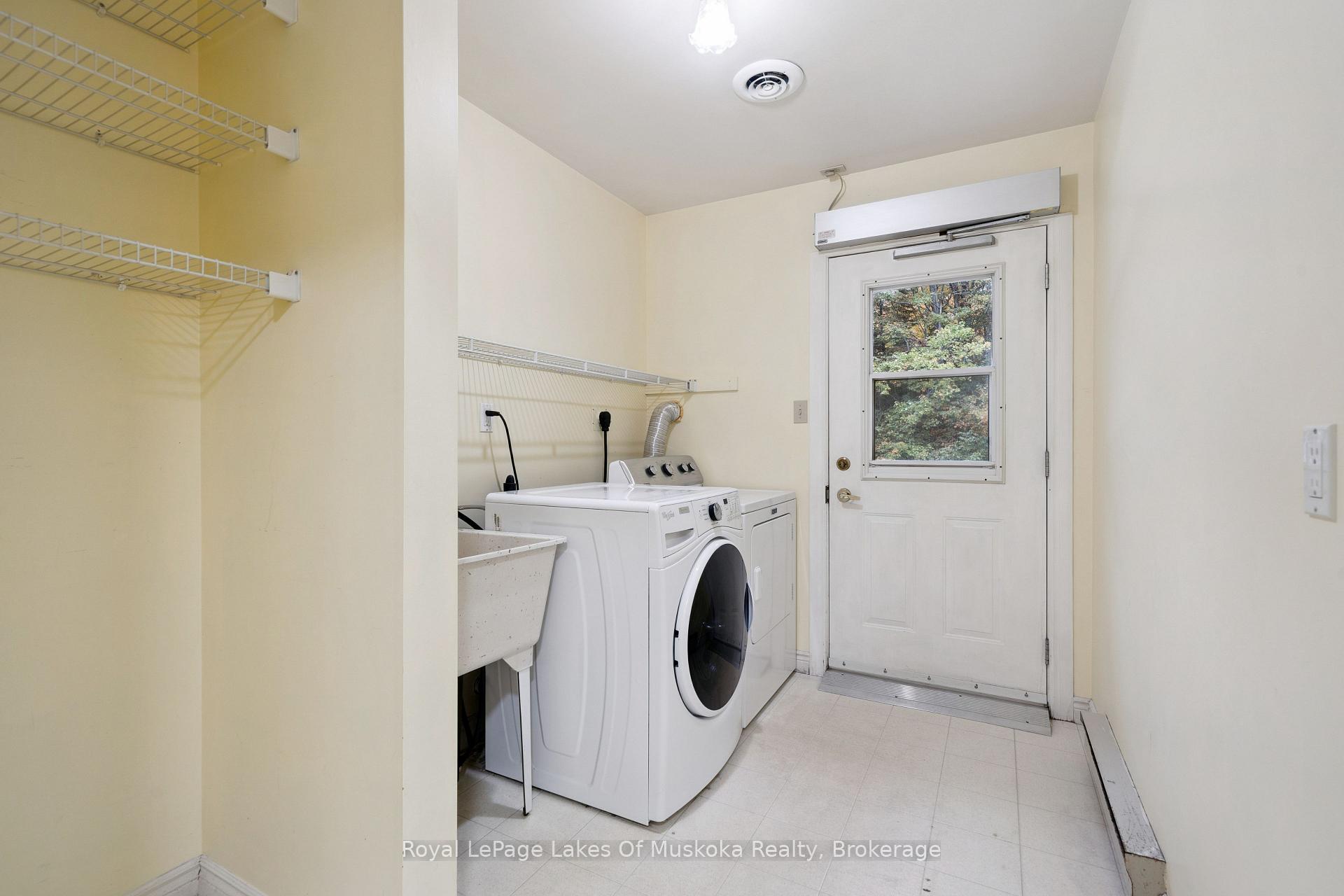 Photo 32 of 1181 Lone Pine Drive, Bracebridge, Macaulay — HOMEH