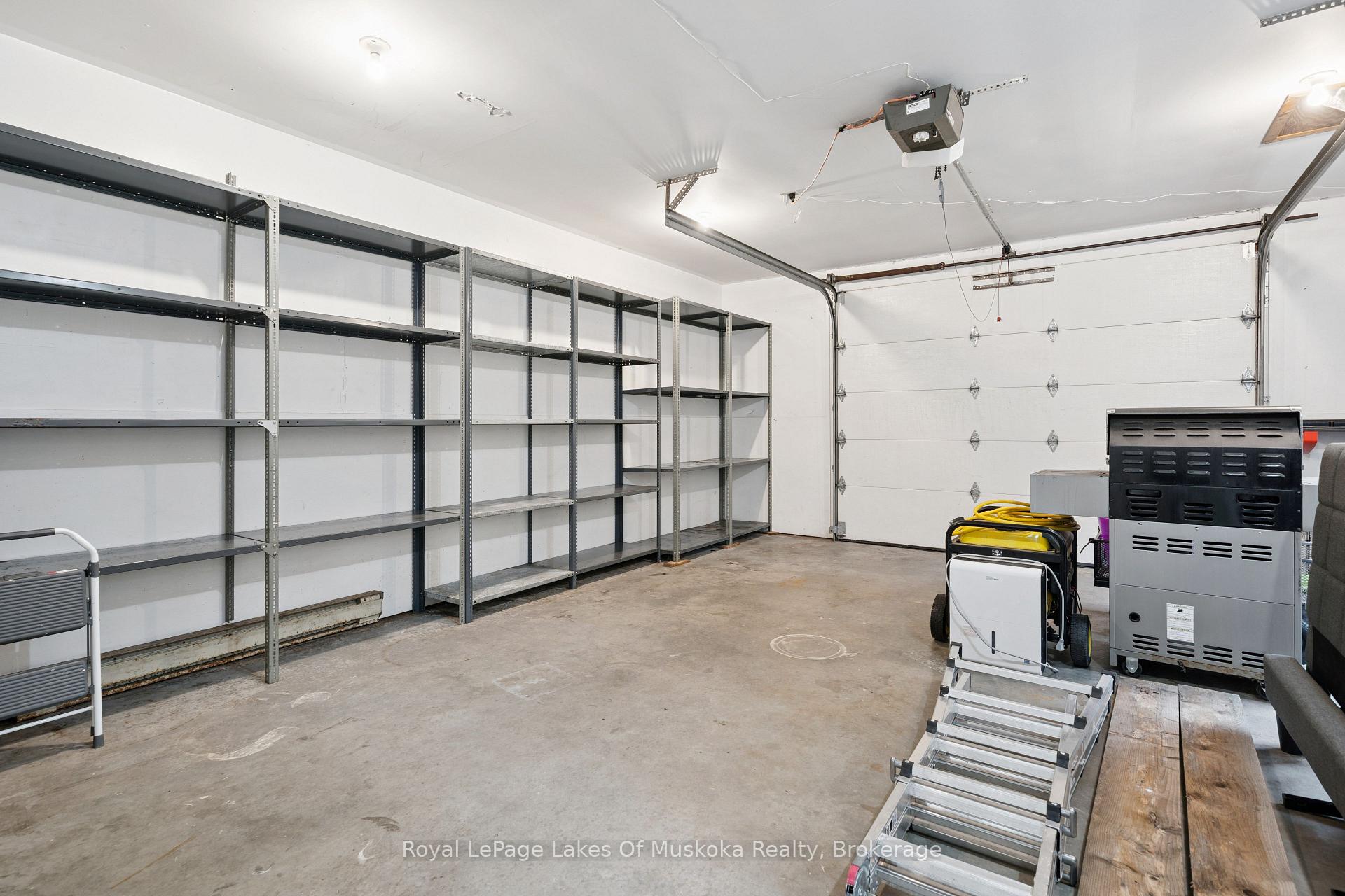 Photo 36 of 1181 Lone Pine Drive, Bracebridge, Macaulay — HOMEH