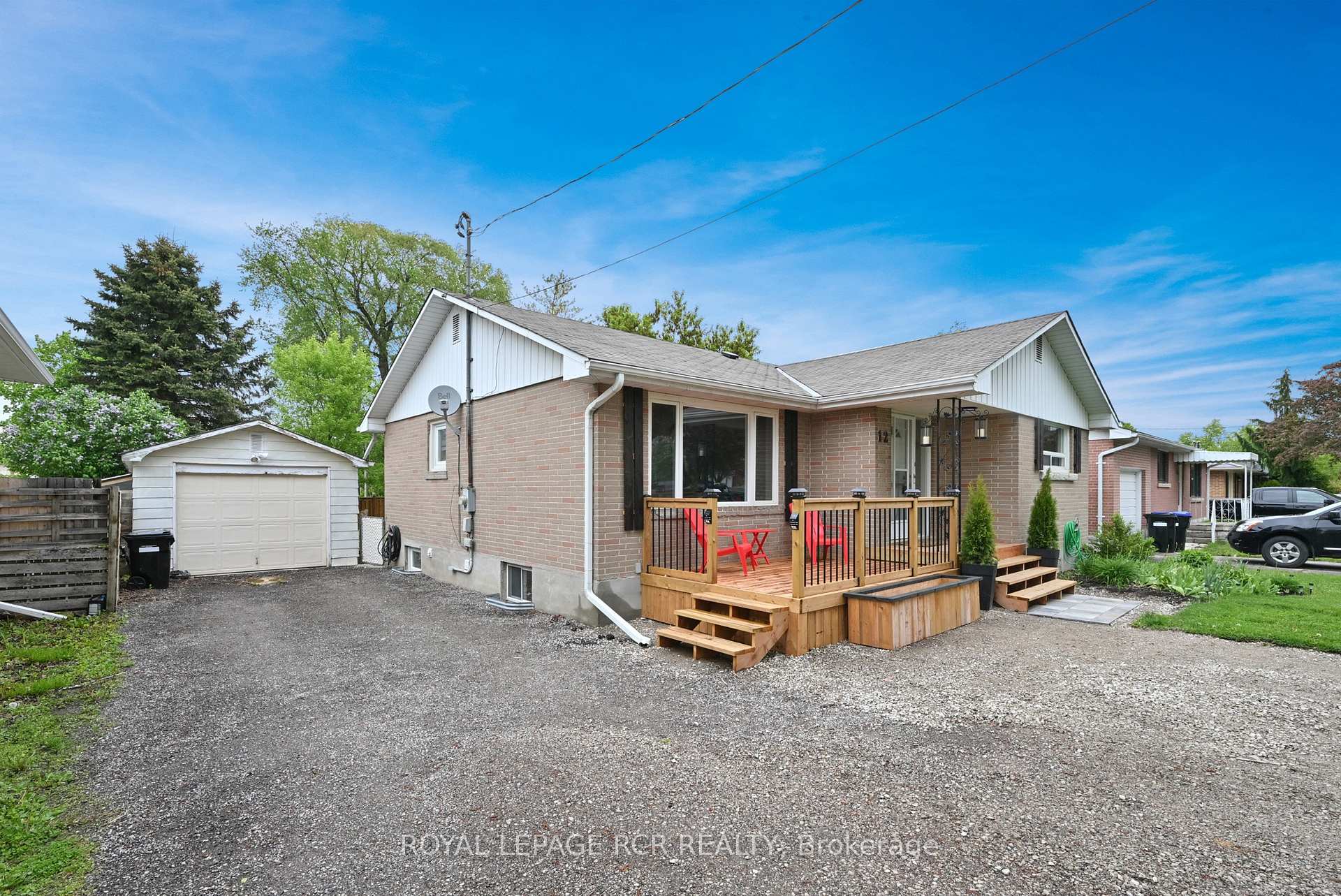 Photo 3 of 12 Maple Avenue E, New Tecumseth, Beeton — HOMEH