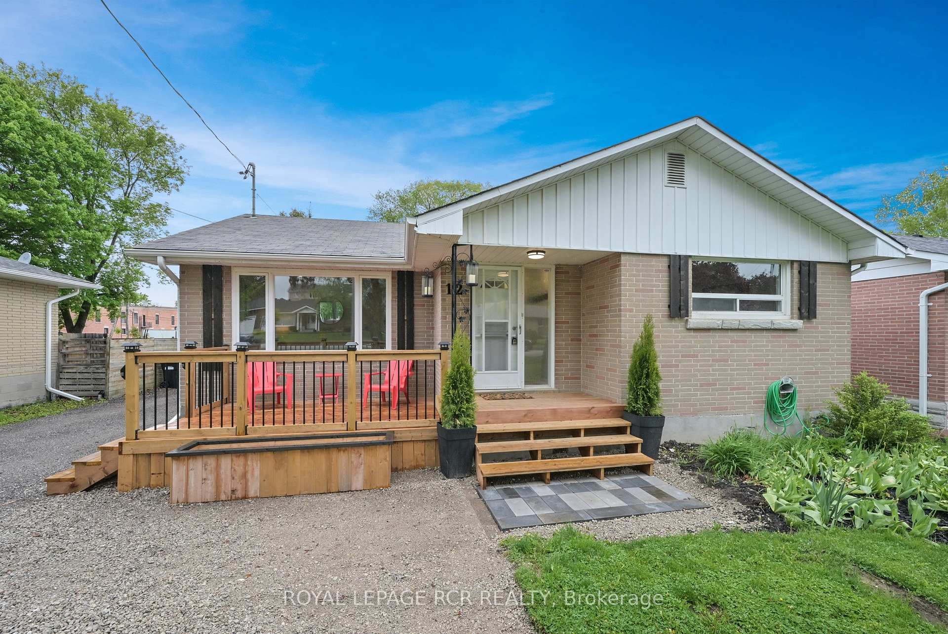 Photo 4 of 12 Maple Avenue E, New Tecumseth, Beeton — HOMEH