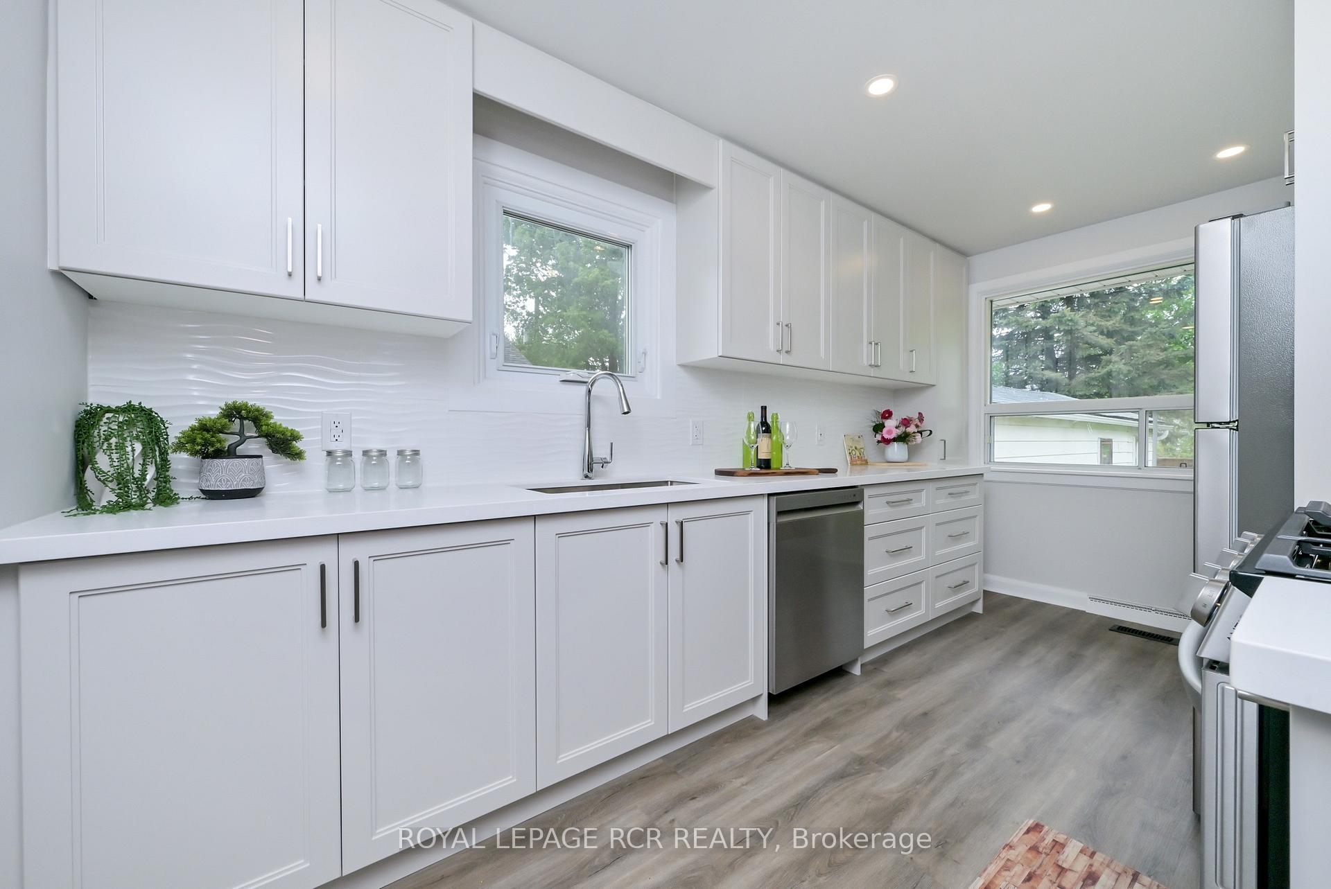 Photo 6 of 12 Maple Avenue E, New Tecumseth, Beeton — HOMEH