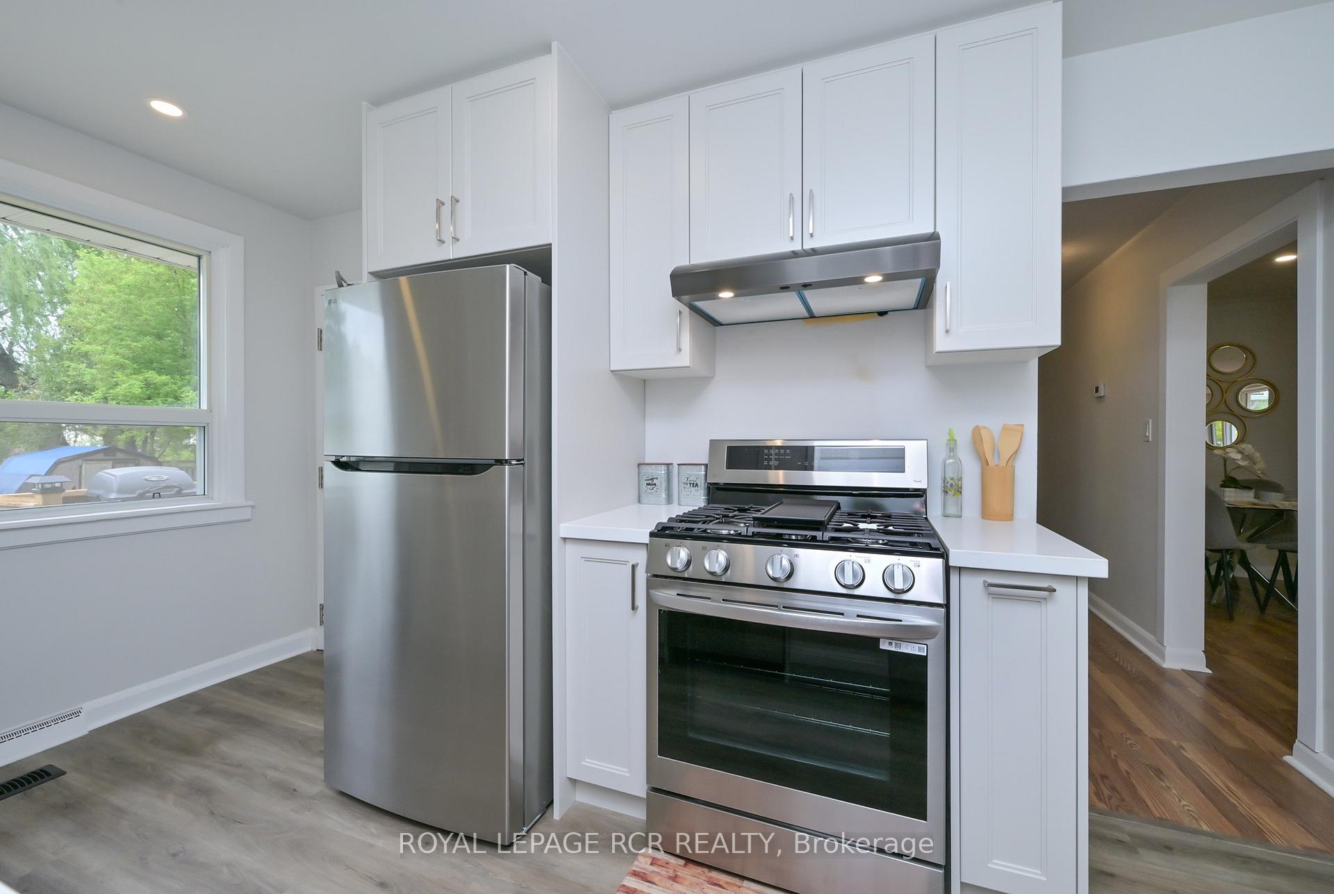 Photo 7 of 12 Maple Avenue E, New Tecumseth, Beeton — HOMEH