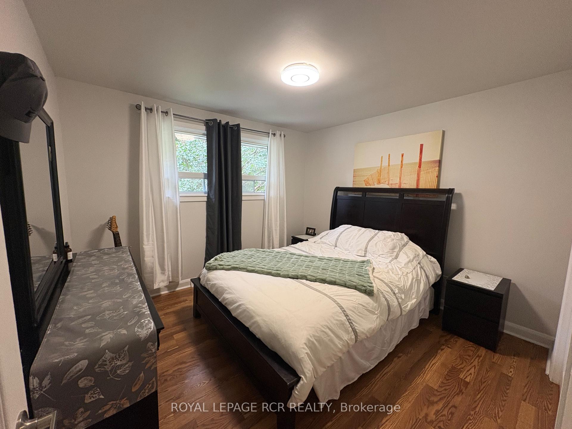 Photo 11 of 12 Maple Avenue E, New Tecumseth, Beeton — HOMEH