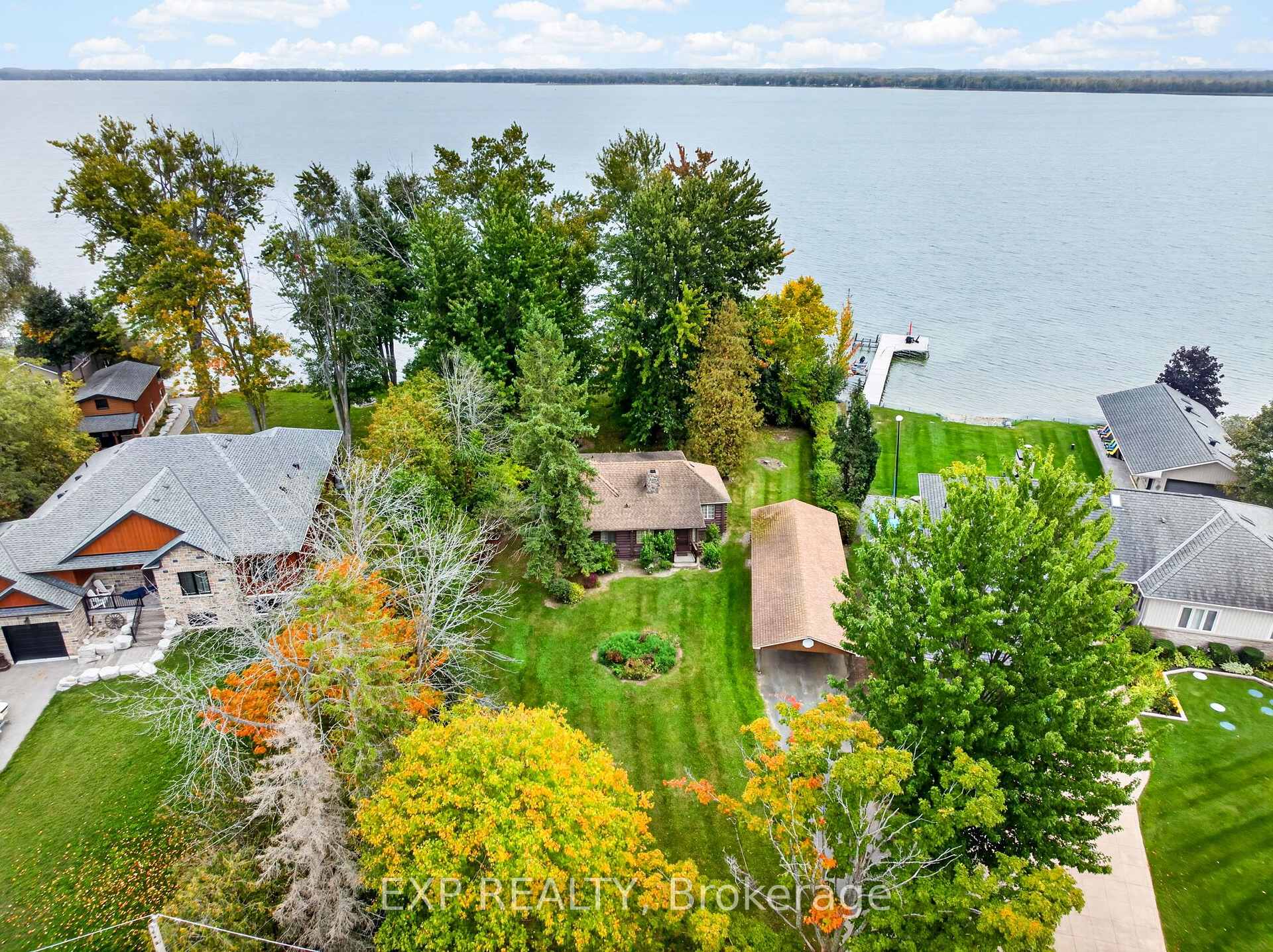 Photo 1 of 607 Duclos Point Road, Georgina, Pefferlaw — HOMEH
