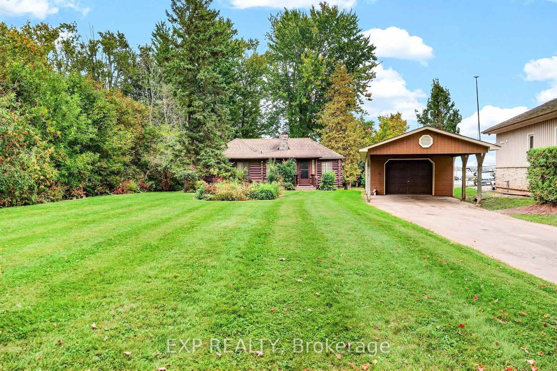 Photo 3 of 607 Duclos Point Road, Georgina, Pefferlaw — HOMEH