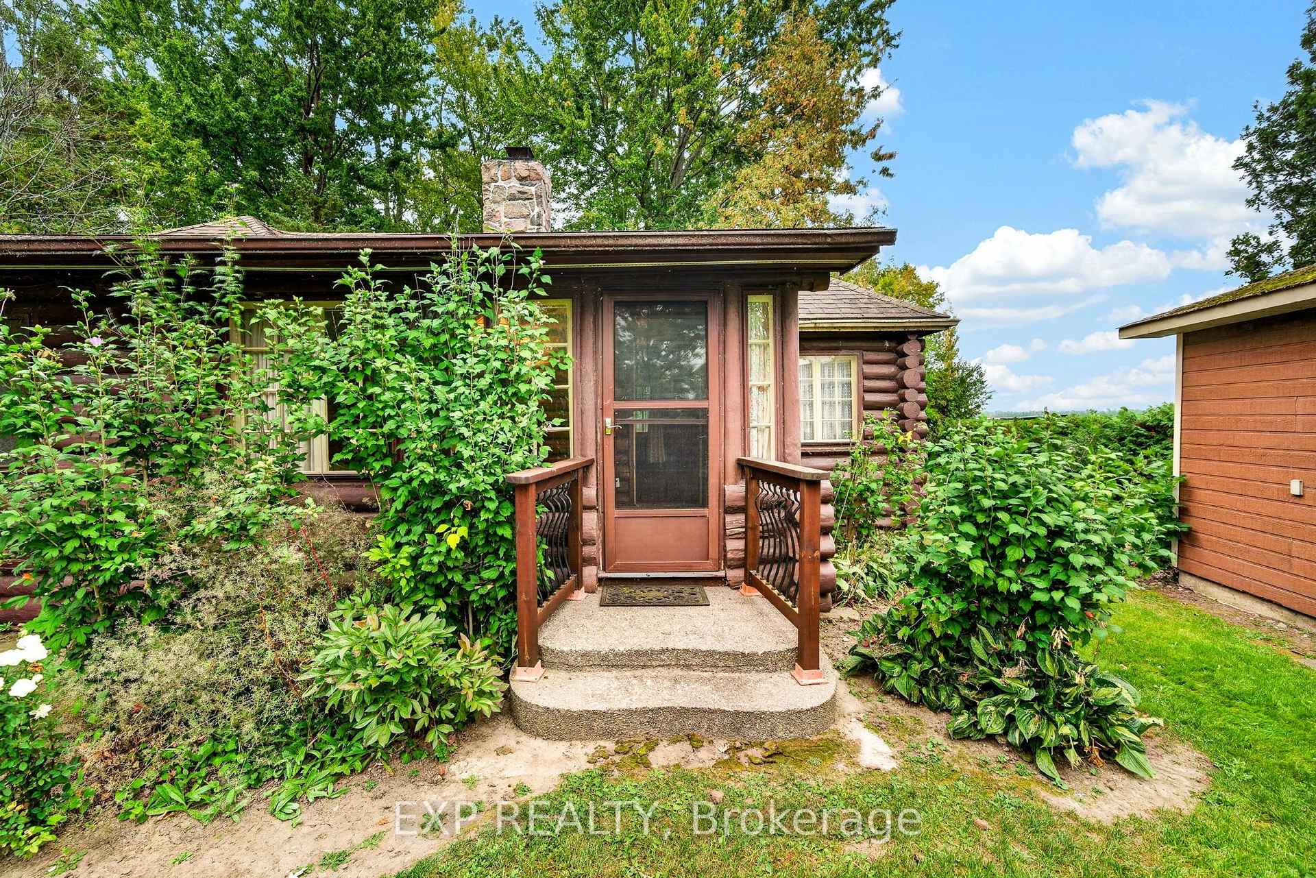 Photo 10 of 607 Duclos Point Road, Georgina, Pefferlaw — HOMEH