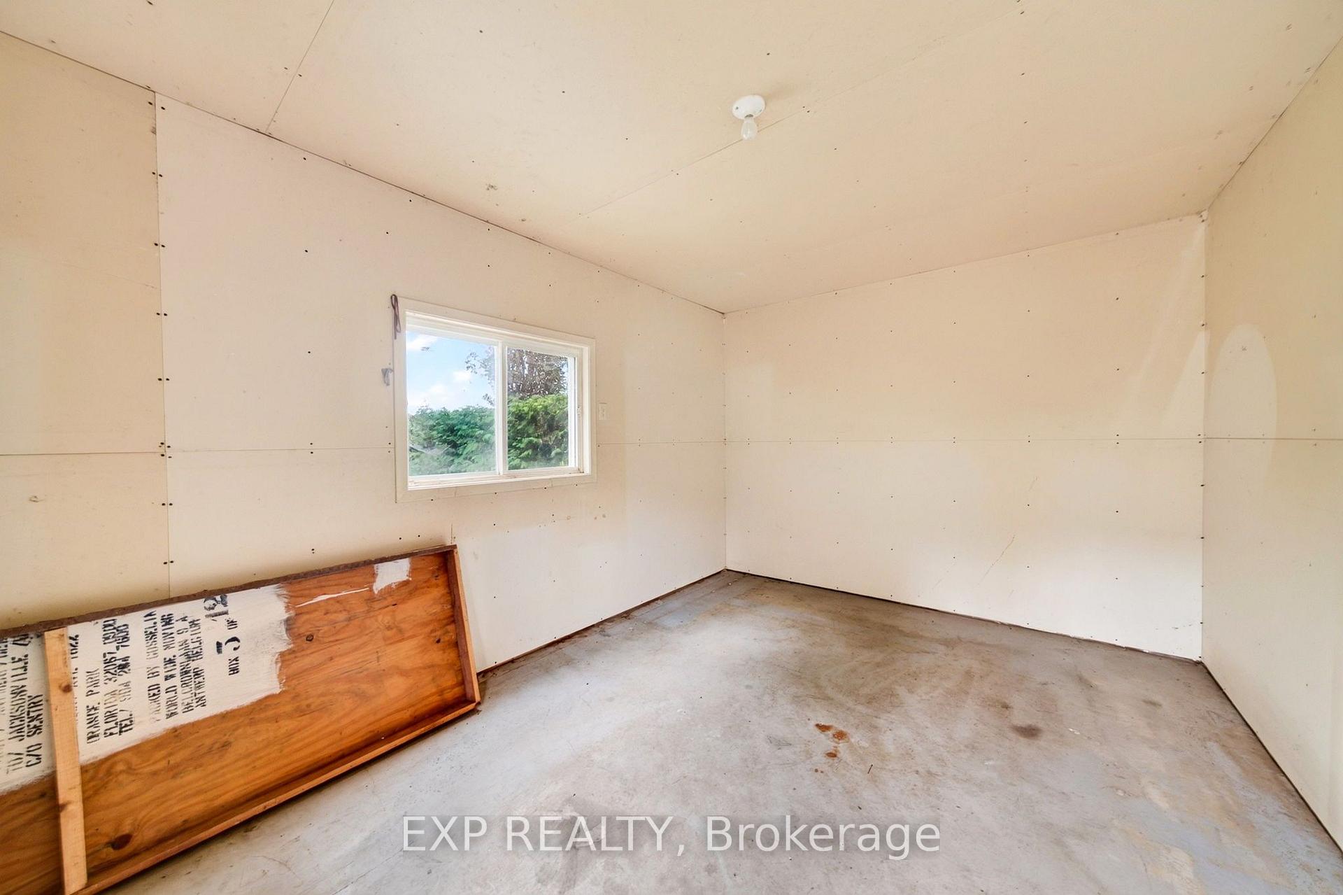 Photo 12 of 607 Duclos Point Road, Georgina, Pefferlaw — HOMEH