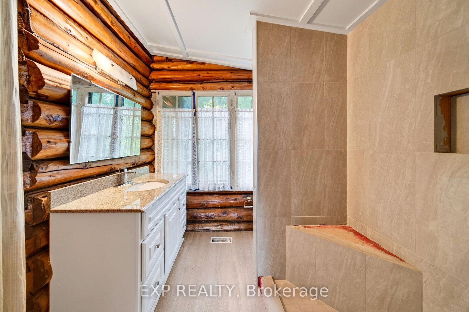 Photo 29 of 607 Duclos Point Road, Georgina, Pefferlaw — HOMEH
