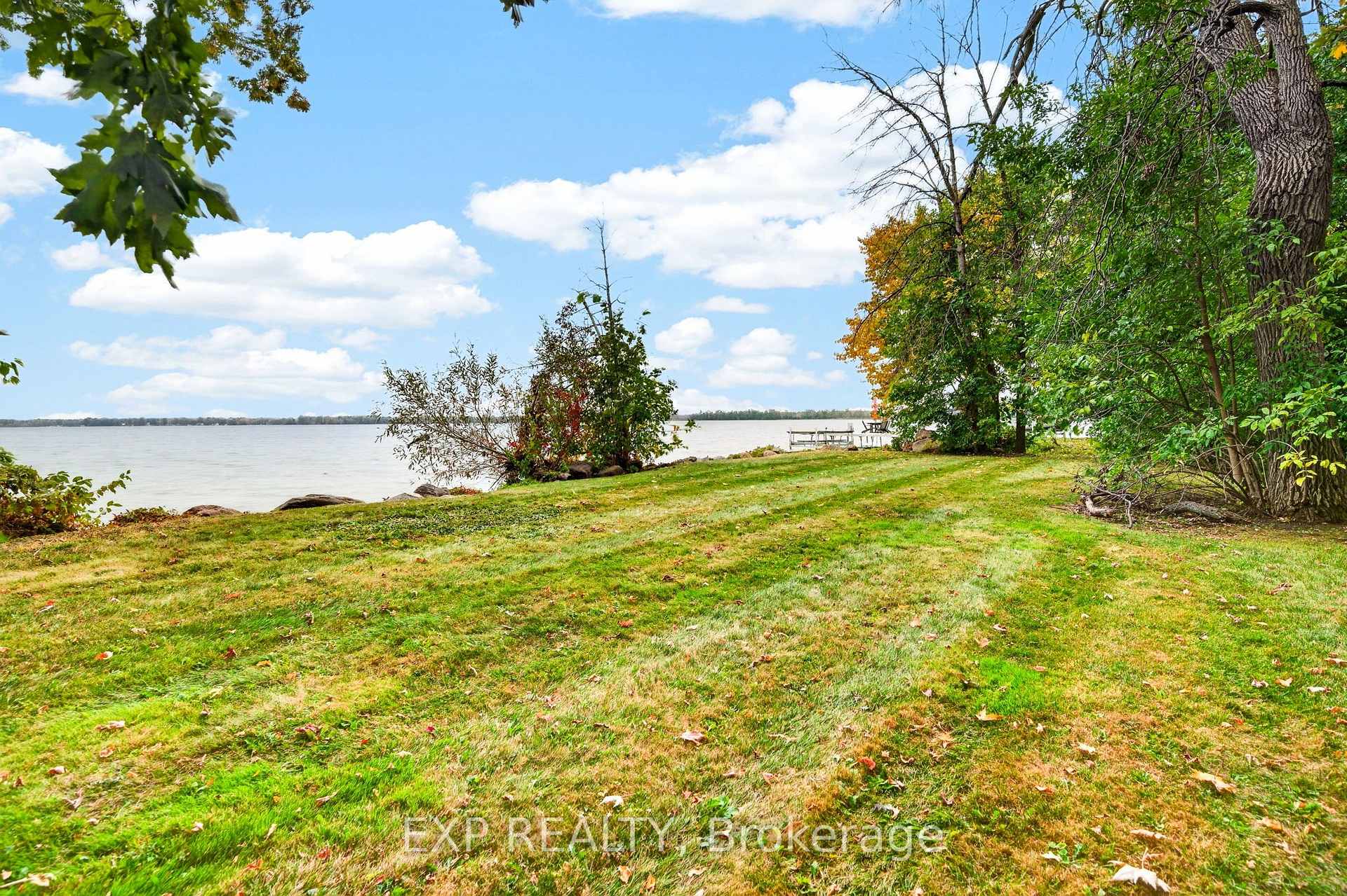 Photo 39 of 607 Duclos Point Road, Georgina, Pefferlaw — HOMEH