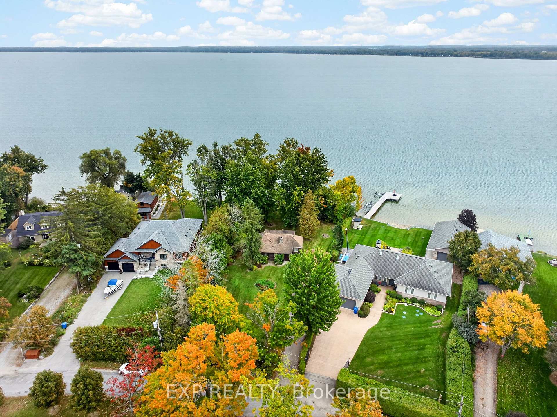 Photo 46 of 607 Duclos Point Road, Georgina, Pefferlaw — HOMEH