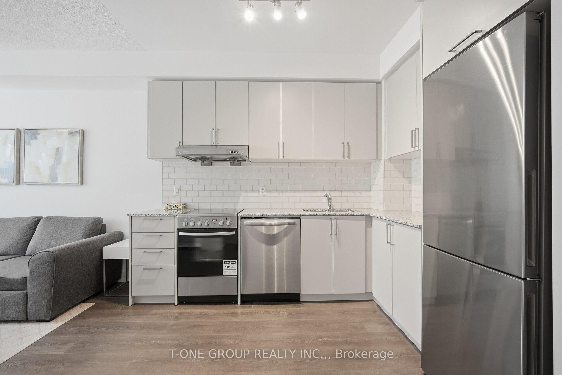 Photo 11 of Unit 215W, 268 Buchanan Drive, Markham, Unionville — HOMEH