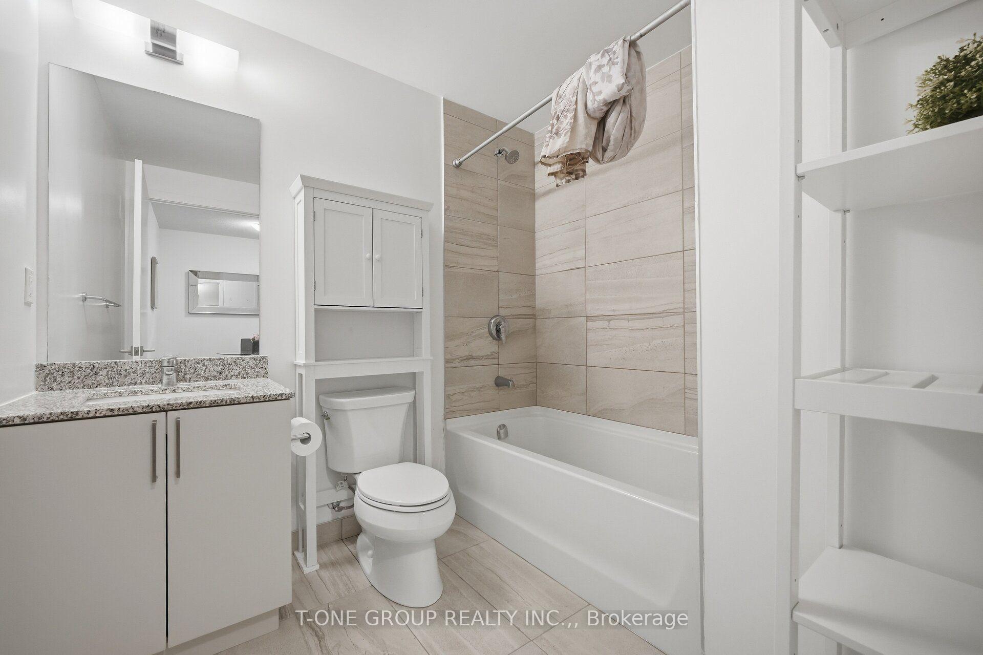 Photo 21 of Unit 215W, 268 Buchanan Drive, Markham, Unionville — HOMEH