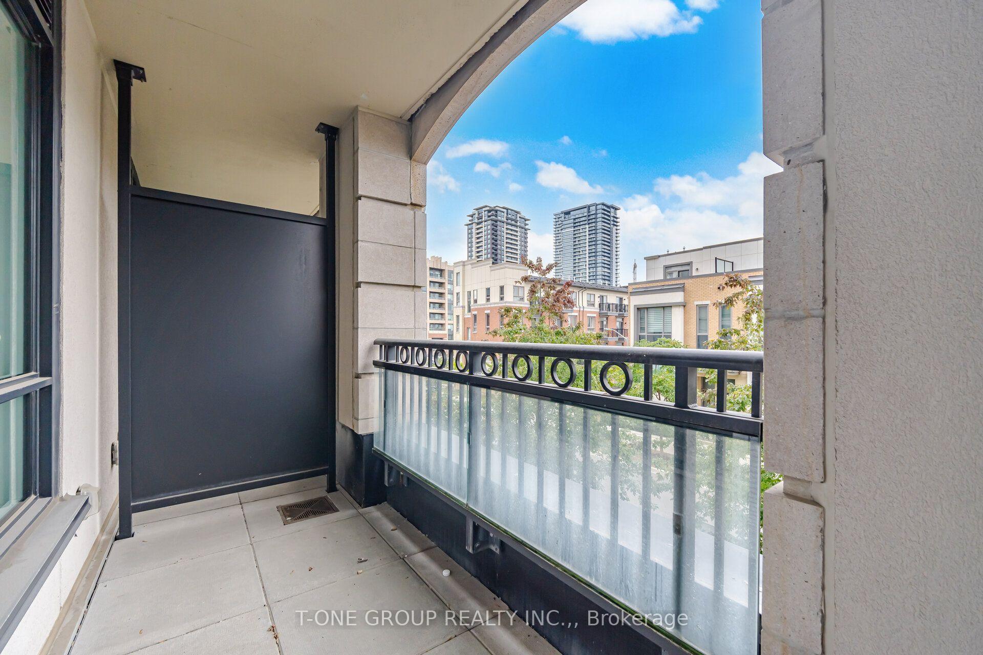 Photo 23 of Unit 215W, 268 Buchanan Drive, Markham, Unionville — HOMEH
