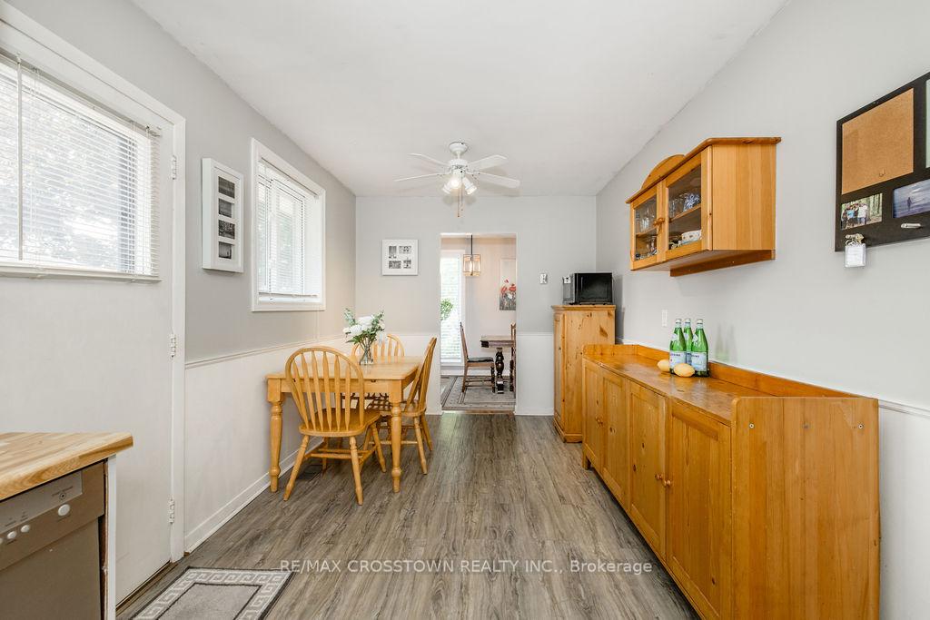 Photo 12 of 865 Krosno Boulevard, Pickering, Bay Ridges — HOMEH