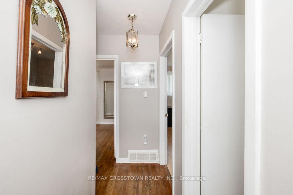 Photo 17 of 865 Krosno Boulevard, Pickering, Bay Ridges — HOMEH