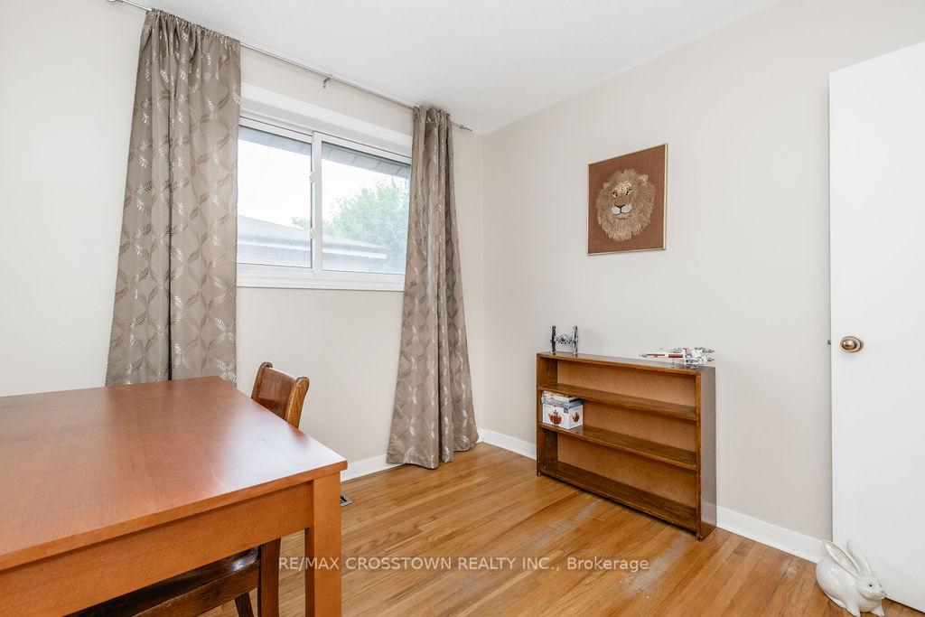 Photo 19 of 865 Krosno Boulevard, Pickering, Bay Ridges — HOMEH