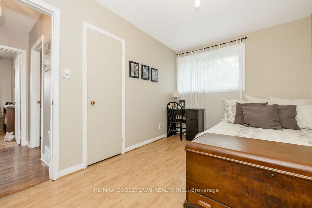 Photo 23 of 865 Krosno Boulevard, Pickering, Bay Ridges — HOMEH