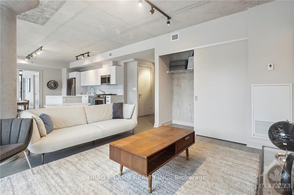 Photo 3 of Unit 214, 203 Catherine Street, Ottawa, Ottawa Centre — HOMEH