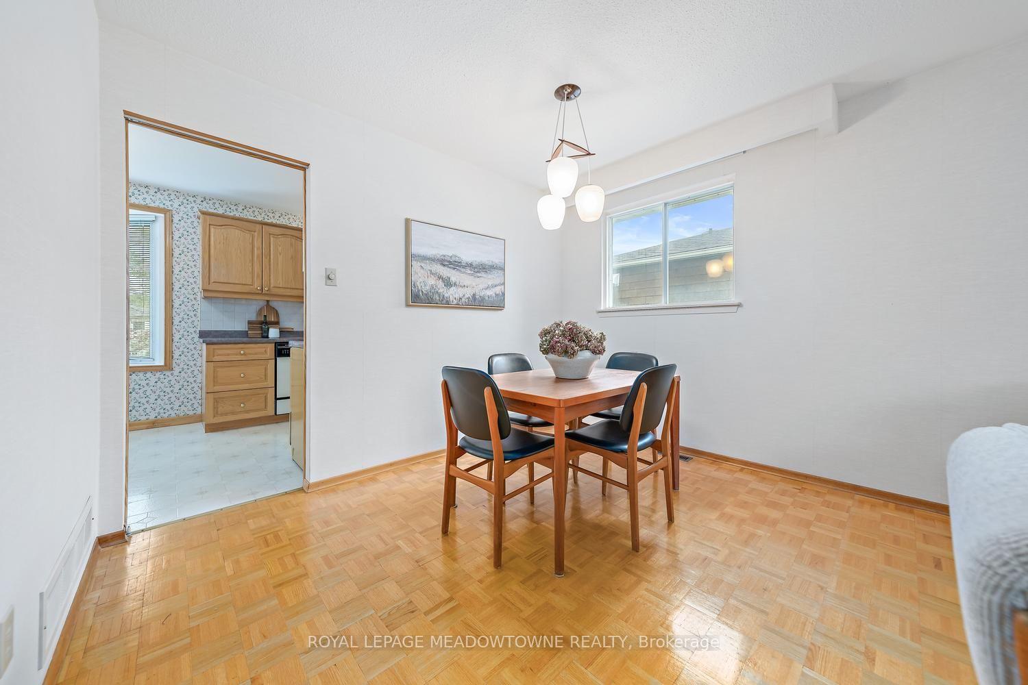 Photo 12 of 38 Jasper Crescent, Brampton, Northgate — HOMEH