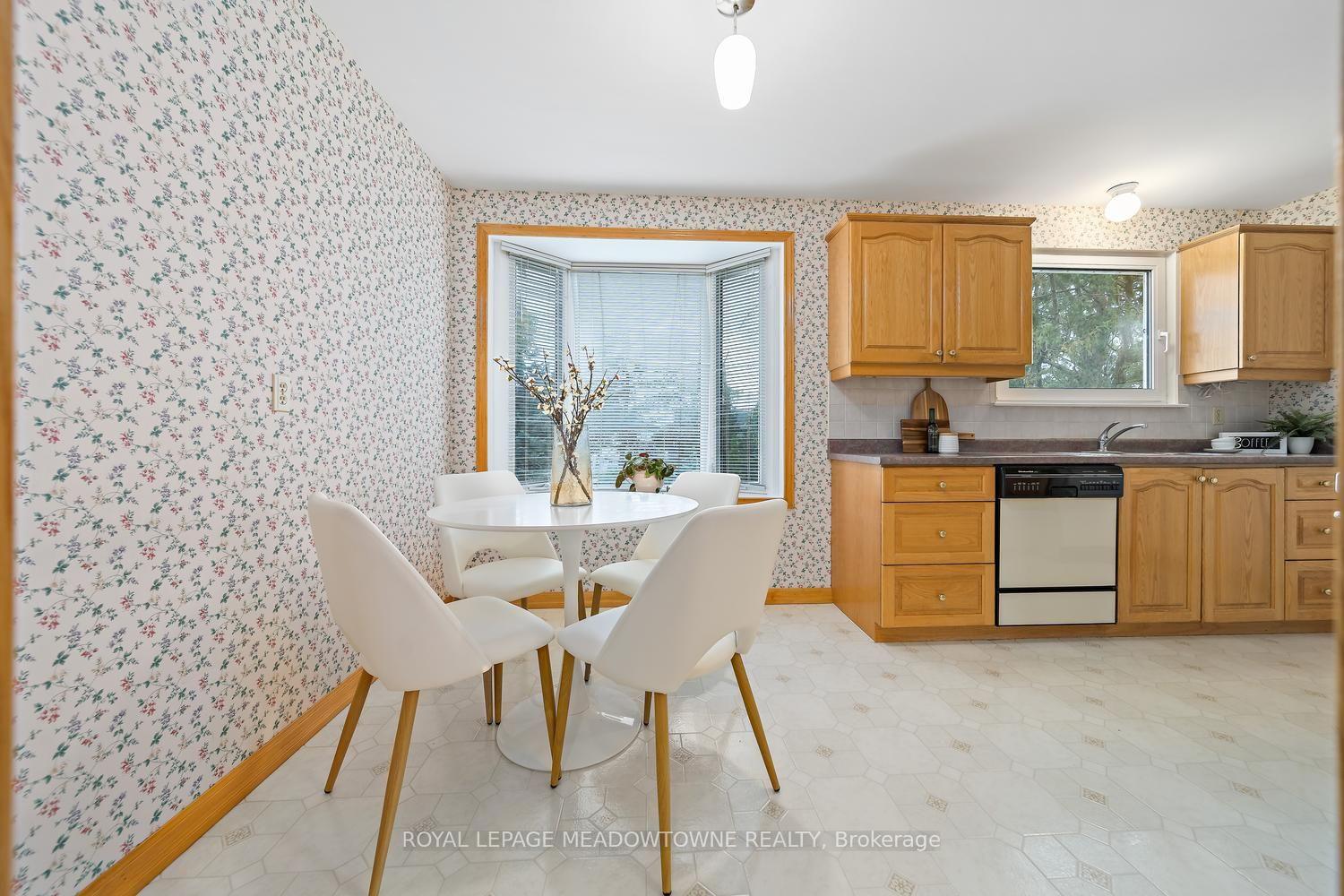 Photo 14 of 38 Jasper Crescent, Brampton, Northgate — HOMEH